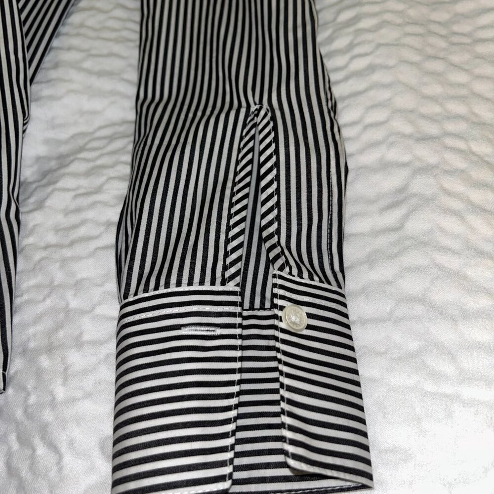 Victoria Beckham Designer Pleated Poplin Button Down size 4 NWT - Picture 9 of 13